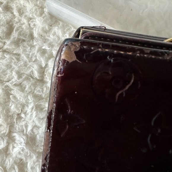 Louis Vuitton Monogram Amarante Vernis Kisslock Wallet - Picture 10 of 15
